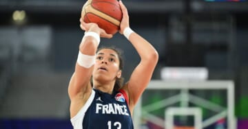 FIBA: Meet French phenom and WNBA Draft prospect Janelle Salaün